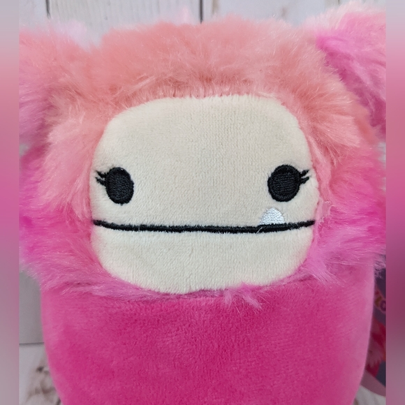 Kellytoy Squishmallows Pink Hailey the Bigfoot Colorful Crew Squad New 5" - Picture 2 of 5
